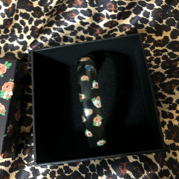 Coach Floral Bracelet - Picture 3 of 13